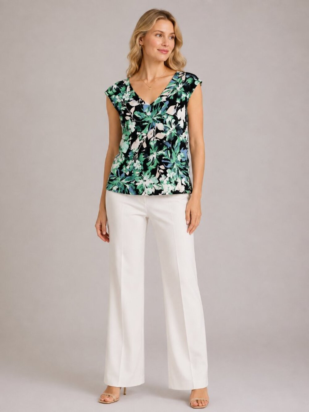 NWT White House Black Market Cap Sleeve Scoop Neck Top Floral XS #WHBM71
